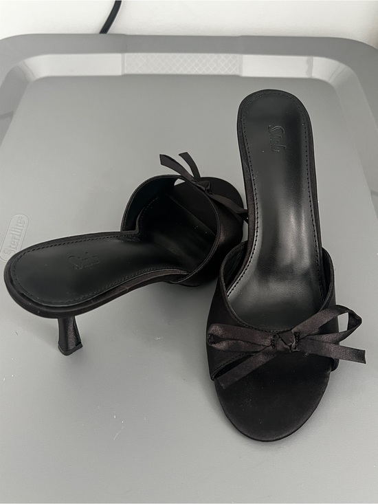 SHEIN Shoes - SHEIN Black Bow-Accent Kitten Heel Mules